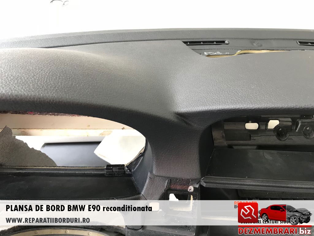 Plansa bord BMW seria 3 E90 cu navigatie reconditionata