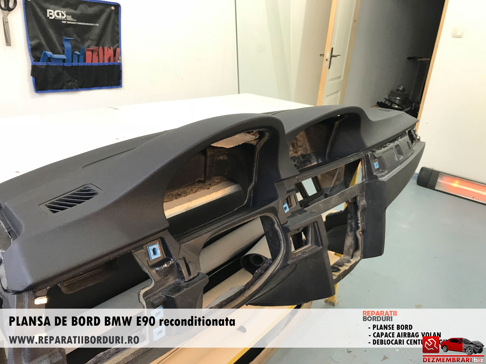 Plansa bord BMW seria 3 E90 cu navigatie reconditionata