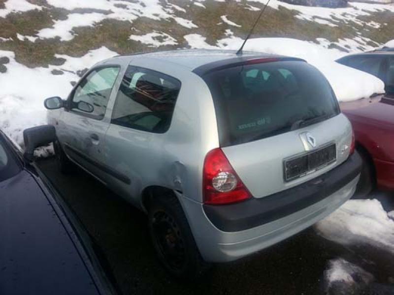 Vand Accesorii Renault Clio 2001