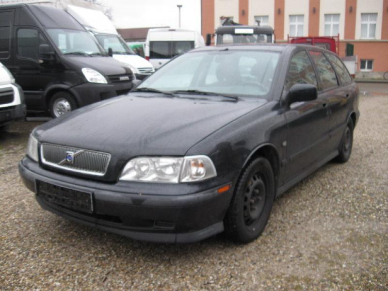 Vand Accesorii Volvo V40 2000