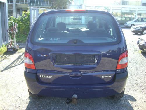 Vindem Acumulator Renault Scenic 2001