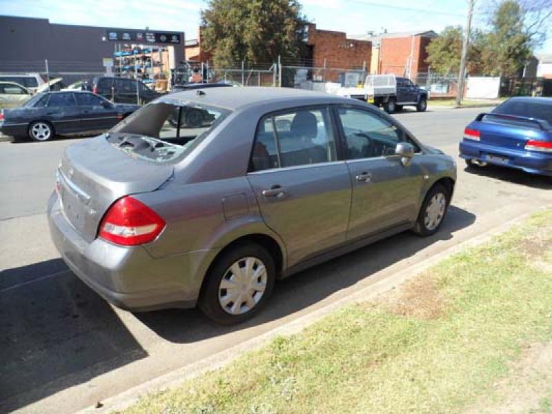 Airbaguri Nissan Tiida 2008