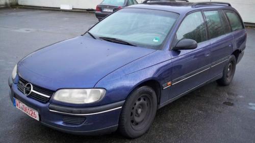 Vindem Airbaguri Opel Omega 1997