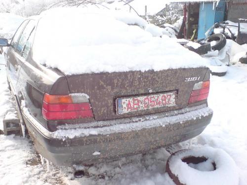 De vanzare Amortizor capota BMW 316 1992