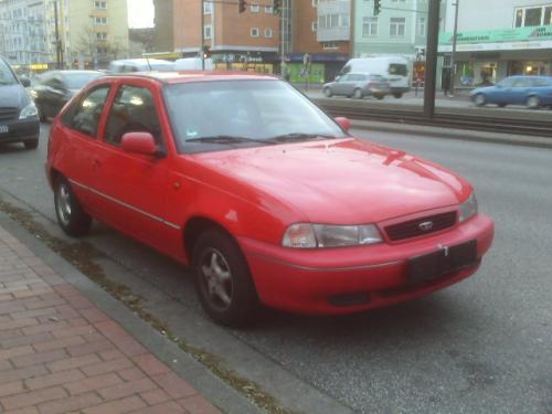 Vindem Ansamblu stergatoare Daewoo Cielo 2000