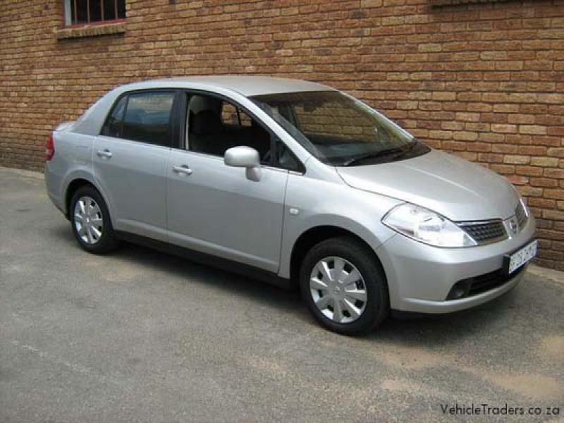 Vindem Arcuri Nissan Tiida 2008