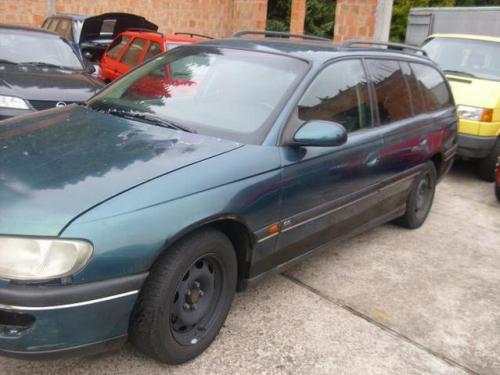 Aripa fata Opel Omega 1997