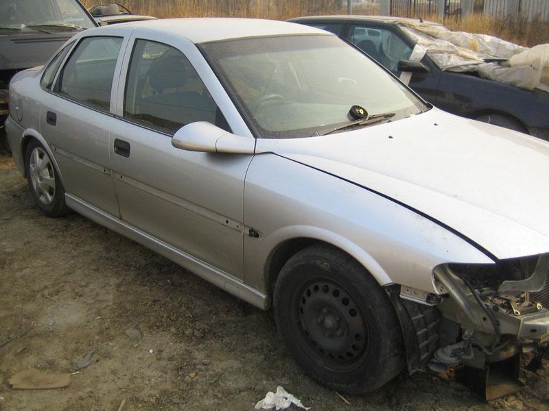 Aripa fata Opel Vectra 2001
