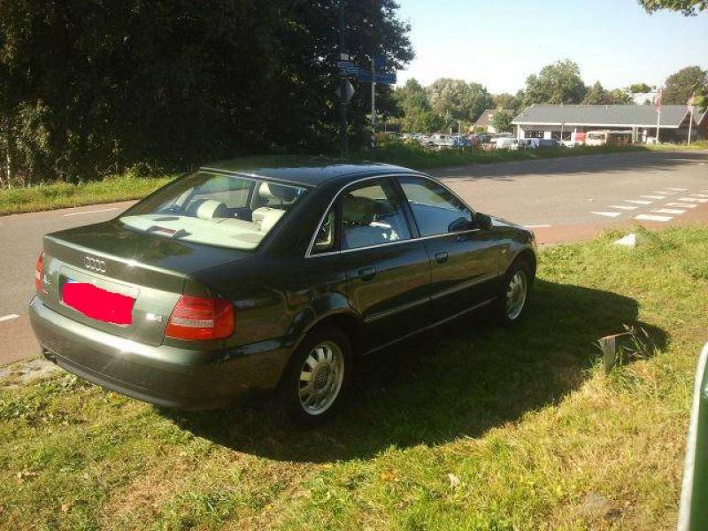 Vand Baie ulei Audi A4 2000