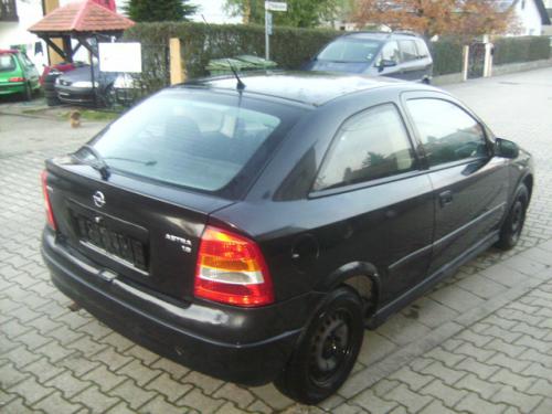 Vindem Baie ulei Opel Astra 2002