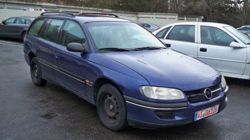 Vindem Baie ulei Opel Omega 1997