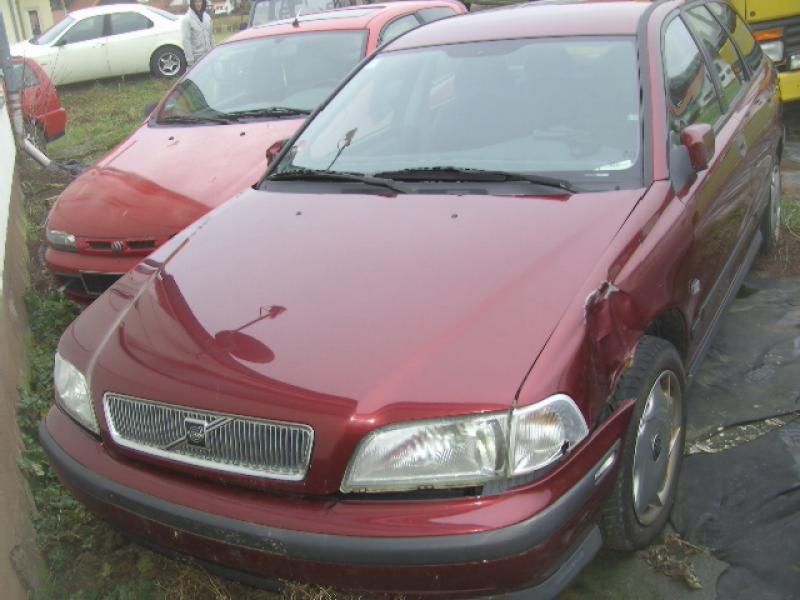 Baie ulei Volvo V40 2000