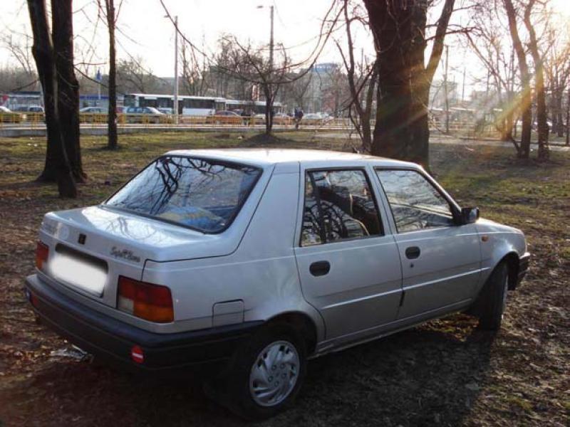 Vindem Balamale capota Dacia Nova 1999