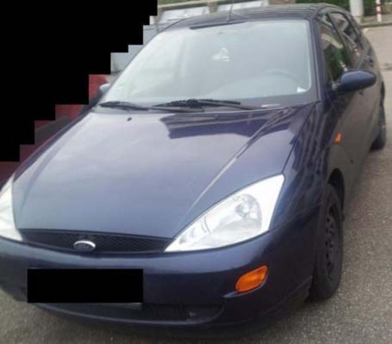 Vindem Balamale capota Ford Focus 1999