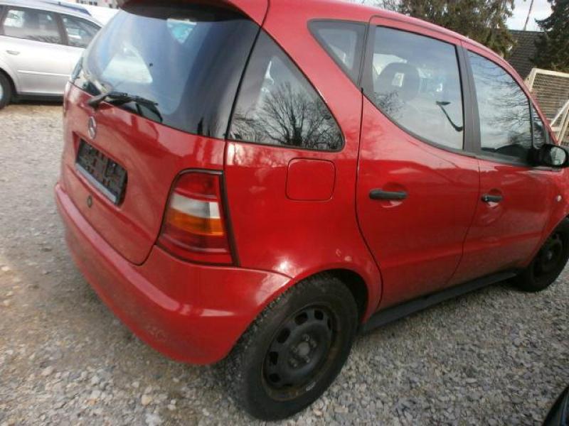 Vindem Balamale capota Mercedes A 140 2000