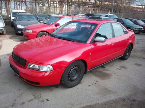 Vindem Bara fata Audi A4 1997