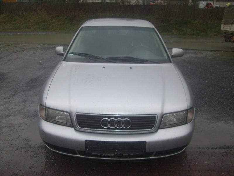 De vanzare Bascula Audi A4 1998