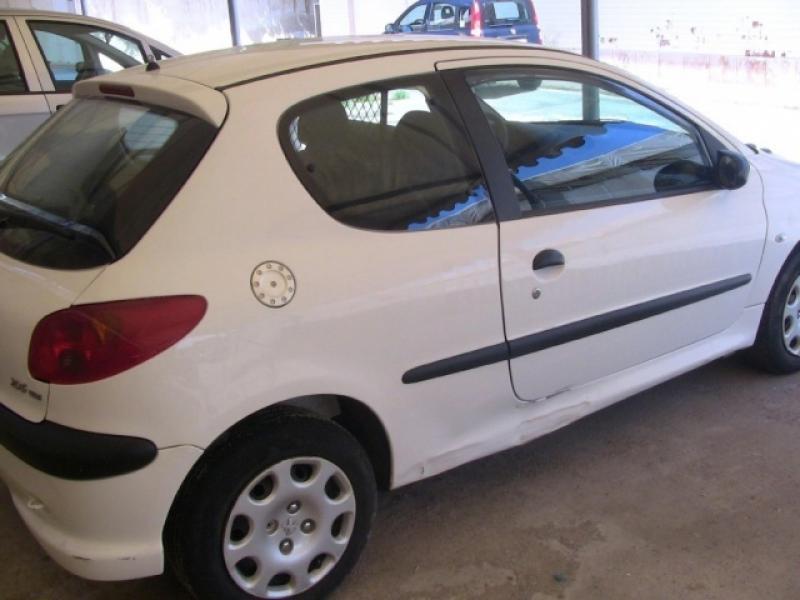 Vindem Bascula Peugeot 206 2001