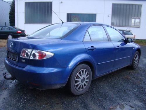 Vand Biele motor Mazda 6 2003