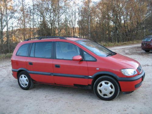 Vand Biele motor Opel Zafira 2003