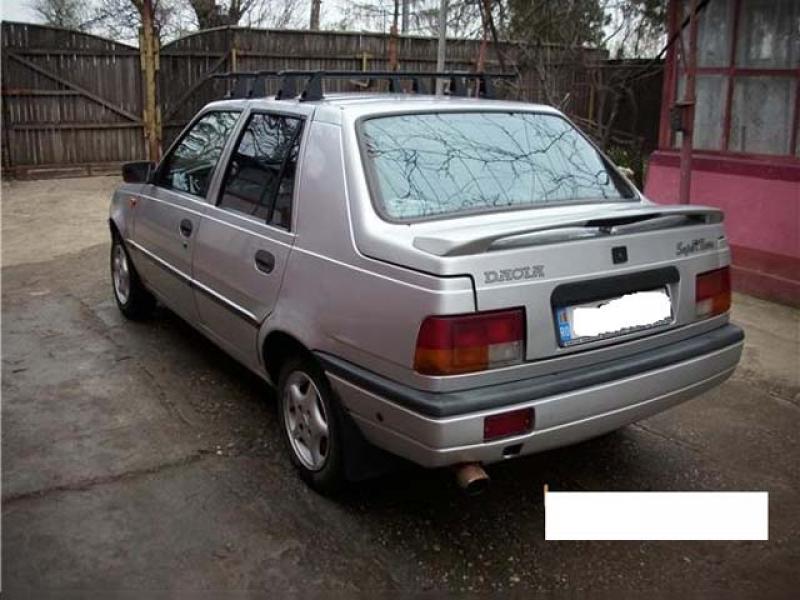 Vindem Butuc roata Dacia SuperNova 2001