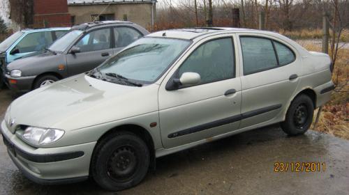Vand Caseta directie Renault Megane 1998