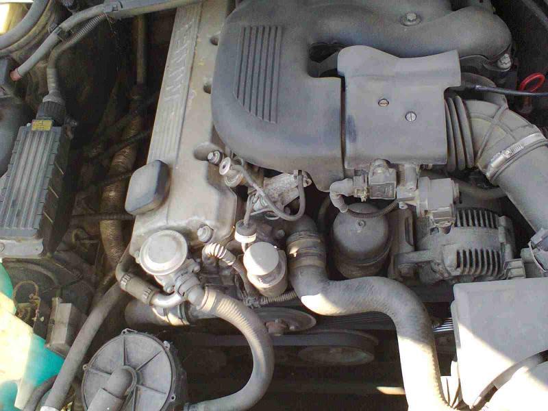 De vanzare Compresor AC BMW 318 2000