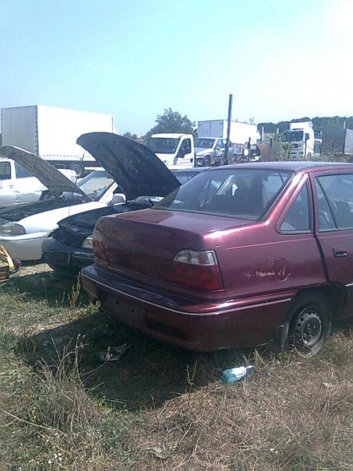 Vindem Cutie viteze automata Daewoo Cielo 2000
