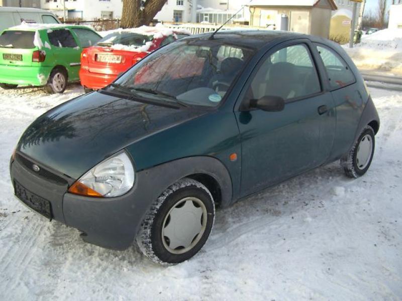 Vindem Cutie viteze Ford Ka 1999