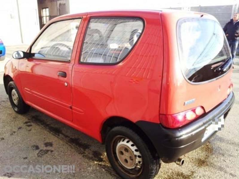 Vindem Delcou Fiat Seicento 2001