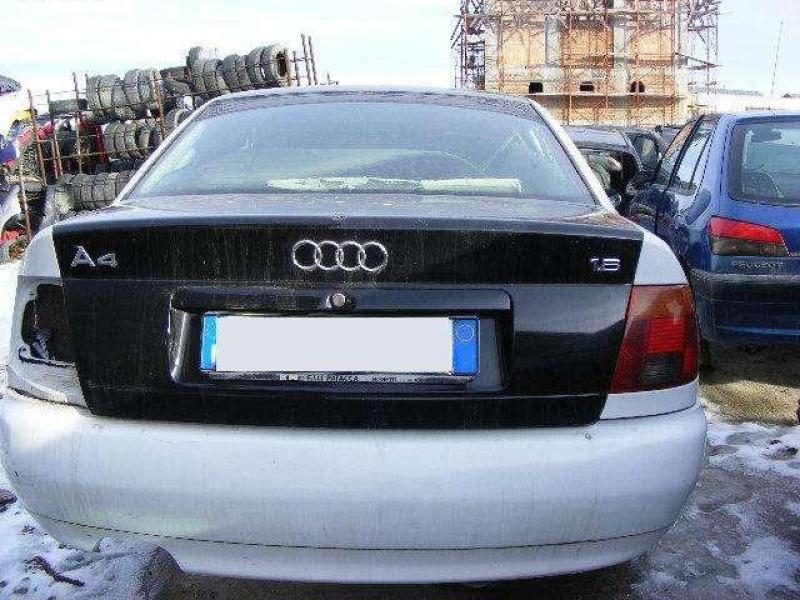 Dezmembrari auto Audi A4 1995