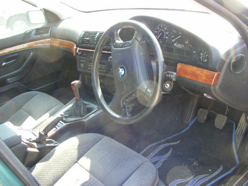 Dezmembrari BMW 523 1995