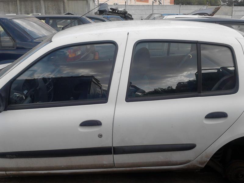 Dezmembram Renault Clio 2000