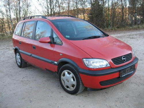 Faruri Opel Zafira 2003