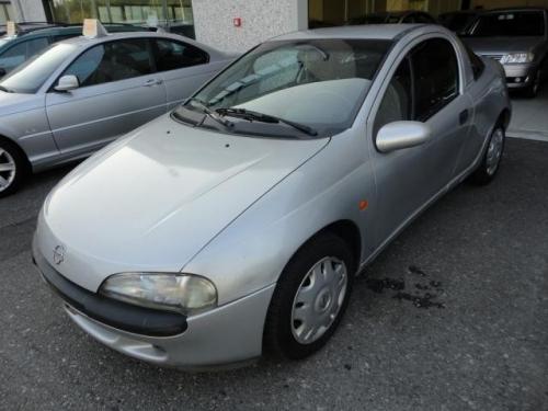 Vindem Fulie arbore Opel Tigra 1998