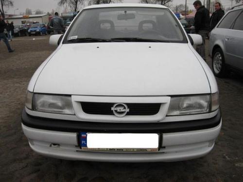 Galerie admisie Opel Vectra 1995