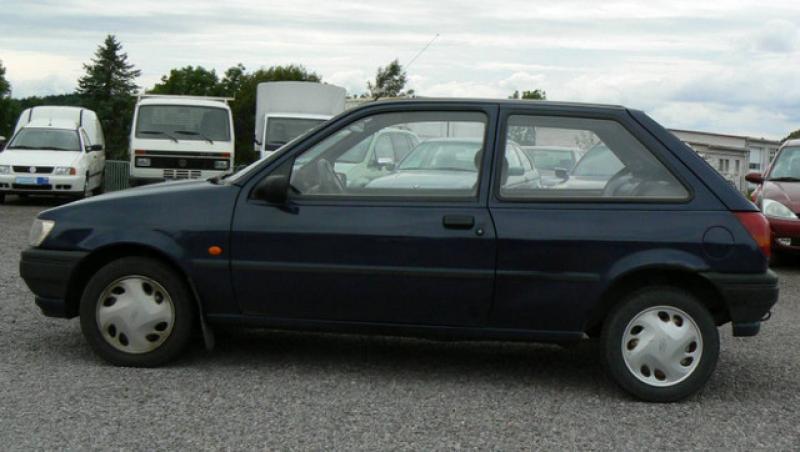 Grila radiator Ford Fiesta 1994