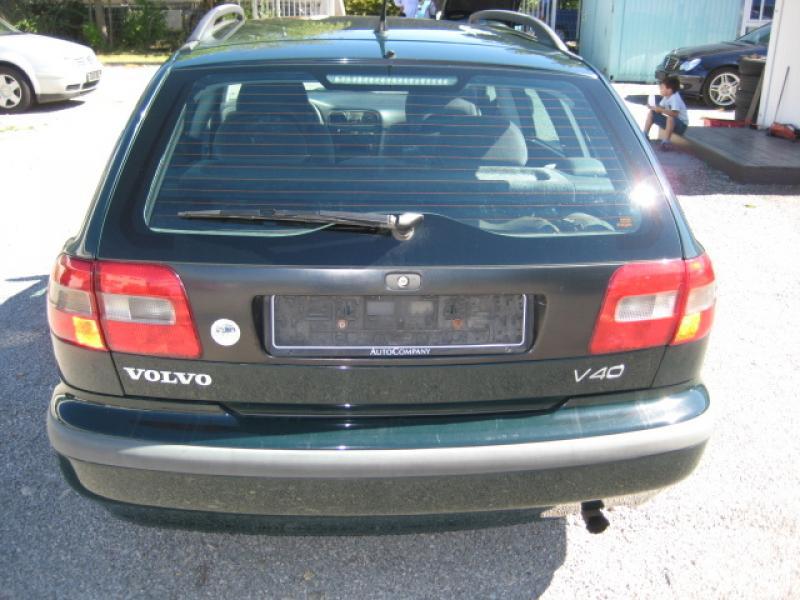 Vand Incuietoare capota Volvo V40 2000