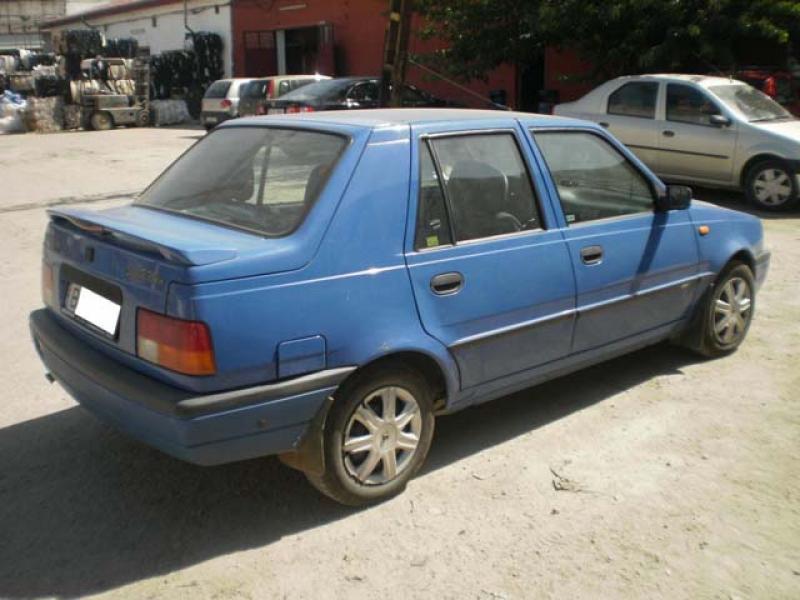 Luneta Dacia SuperNova 2001