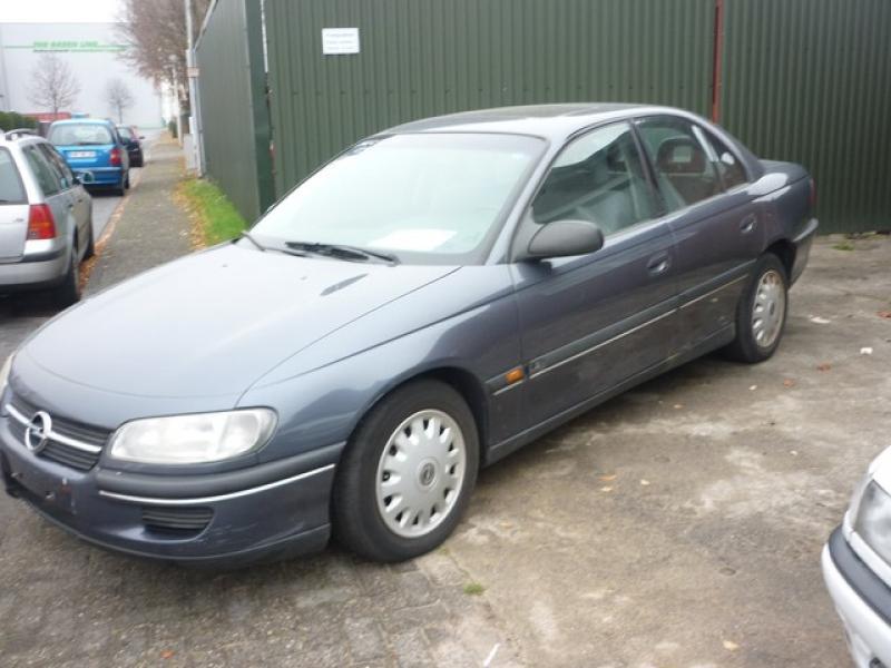 Luneta Opel Omega 1997