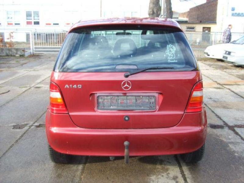 Vand Mocheta Mercedes A 140 2000