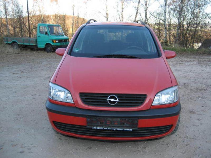 Vindem Motor Opel Zafira 2003