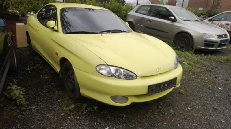 Vindem Nuca Schimbator viteze Hyundai Coupe 1998