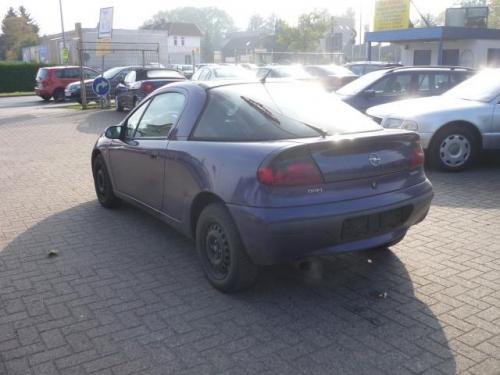 Vindem Pompa de apa Opel Tigra 1998