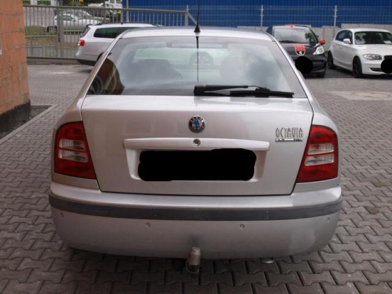 Vindem Pompa motorina Skoda Octavia 2003