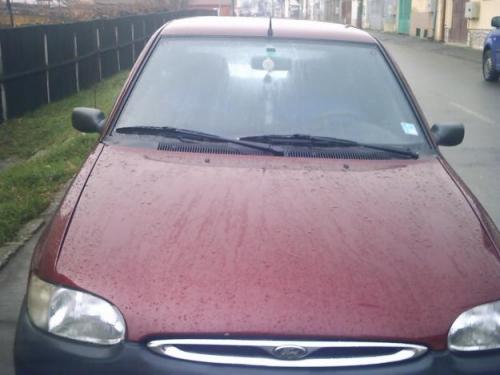 De vanzare Pompa ulei Ford Escort 1994