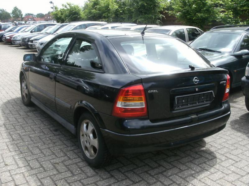 Vindem Praguri Opel Astra 2002