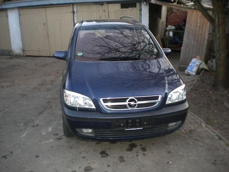 De vanzare Rampa injectoare Opel Zafira 2003