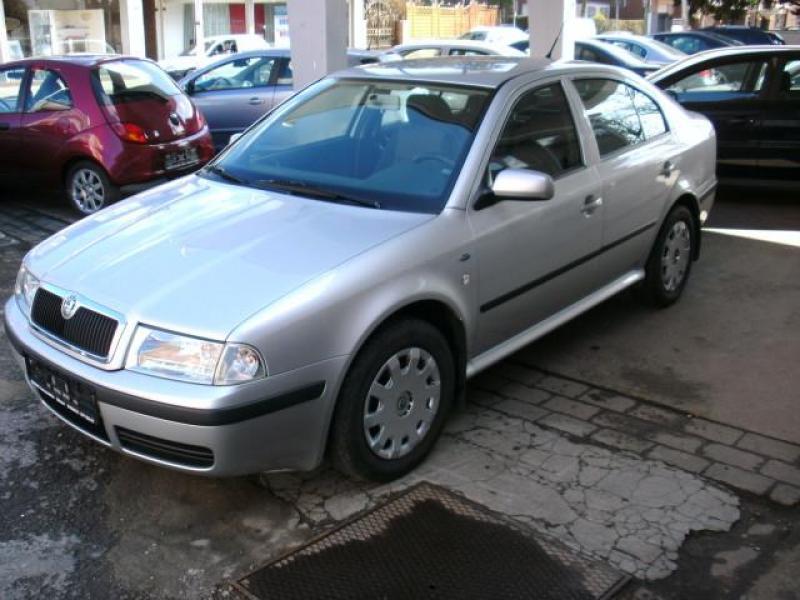 Vindem Sistem alimentare combustibil Skoda Octavia 2002