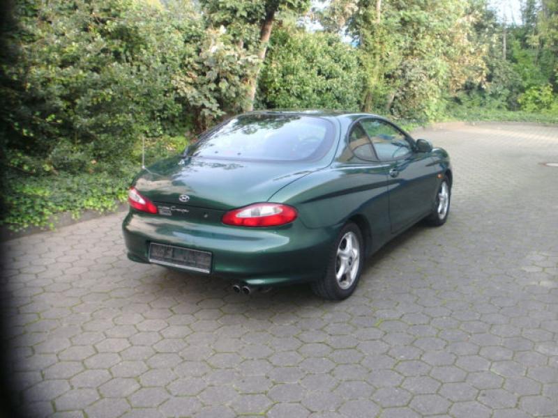 Vindem Spira volan Hyundai Coupe 1998